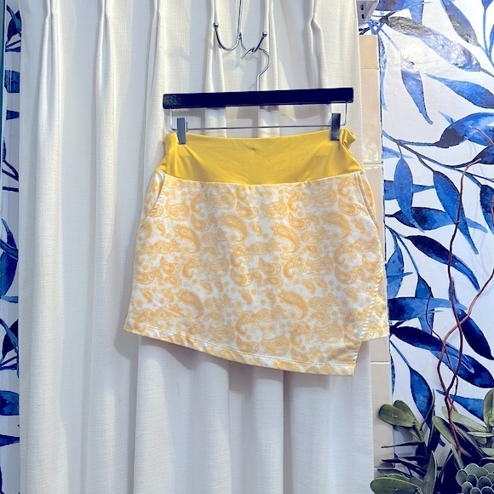 Women’s Head Yellow & White Paisley Print Polyester and Spandex Golf Skort S